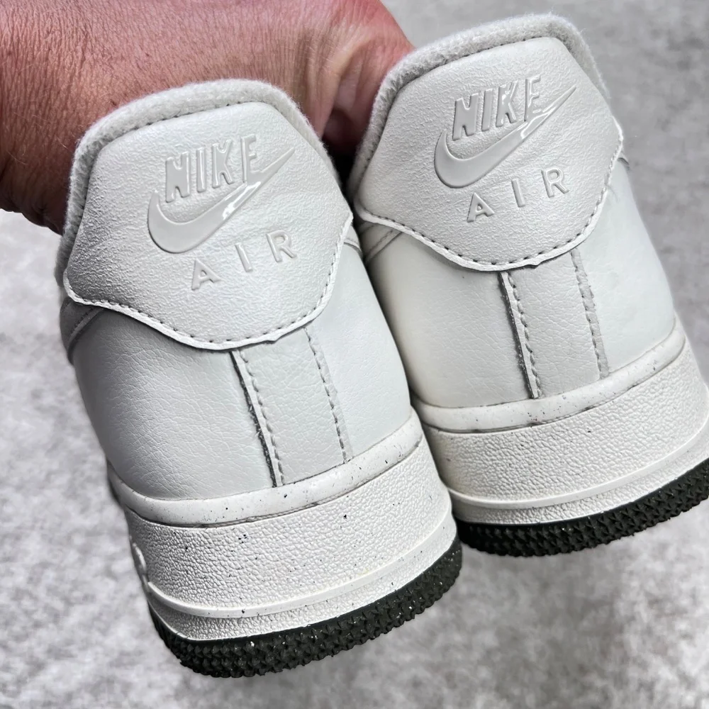 NEW Nike Air Force 1 ‘07 LV8 Cargo Khaki Dark Russet 7.5